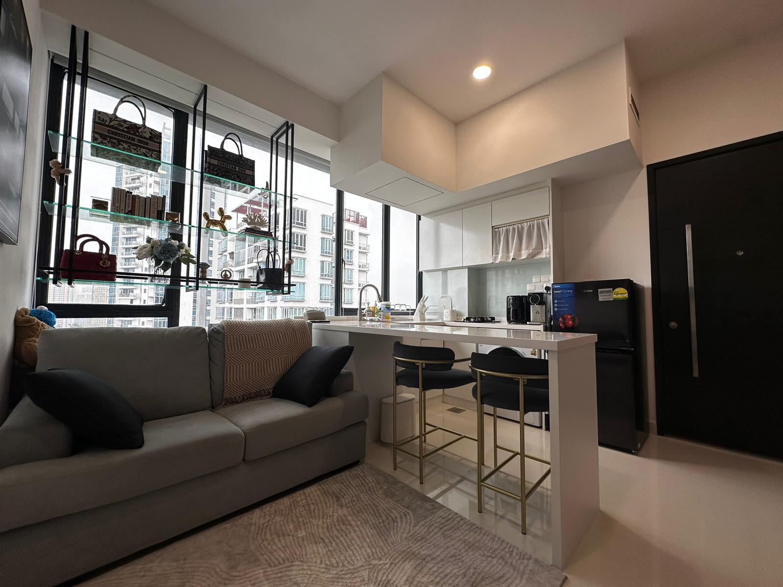 2-Bedroom Condo, Airstream